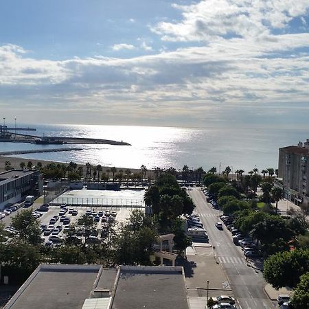 Apartamento Plaza Reina Apartment Malaga Exterior photo