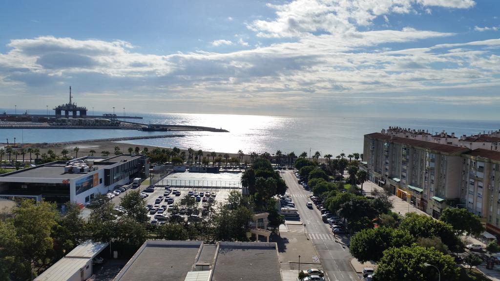 Apartamento Plaza Reina Apartment Malaga Exterior photo