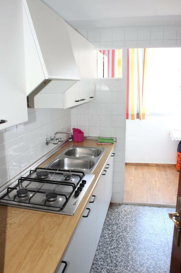 Apartamento Plaza Reina Apartment Malaga Exterior photo