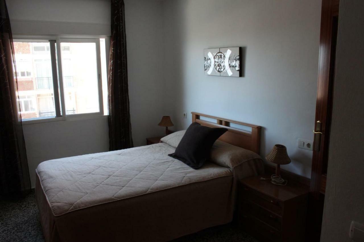 Apartamento Plaza Reina Apartment Malaga Exterior photo